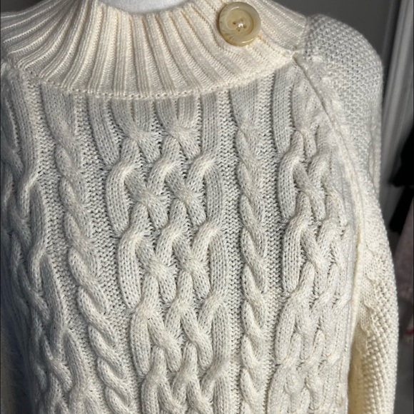 Chico’s Cream Colored Poncho with 3 Buttons!! - Picture 9 of 9